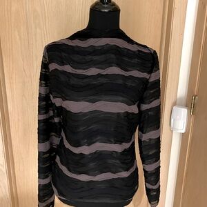 Disturbia “DISTORTION” UK SZ 14 mesh raw hem long-sleeved top. New with tags